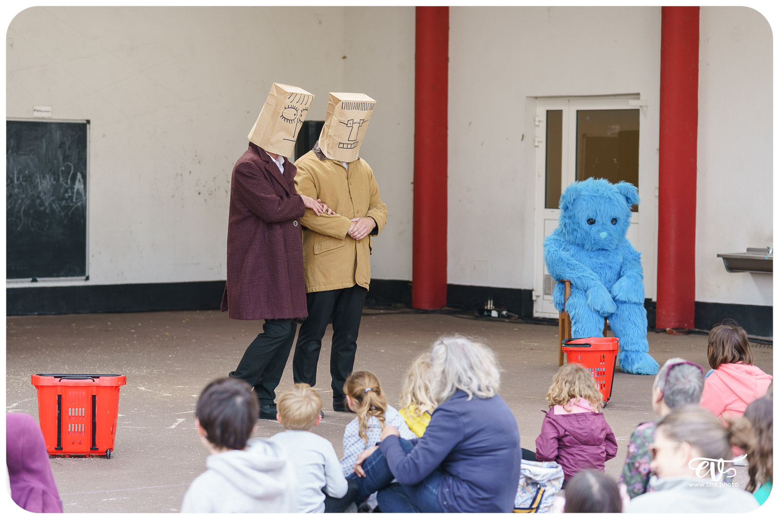 COWBOY OU INDIEN (GROUPE DEJA)